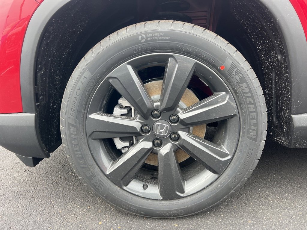 New 2025 Honda Pilot Sport image 24