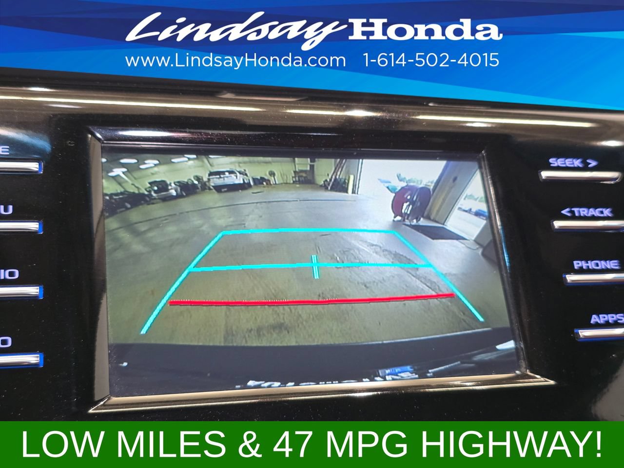 Used 2018 Toyota Camry SE FWD image 18