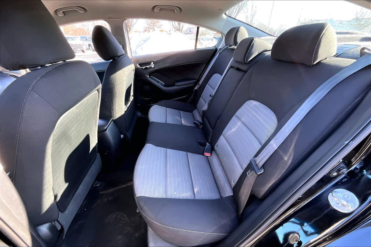 Used 2016 Kia Forte EX image 19