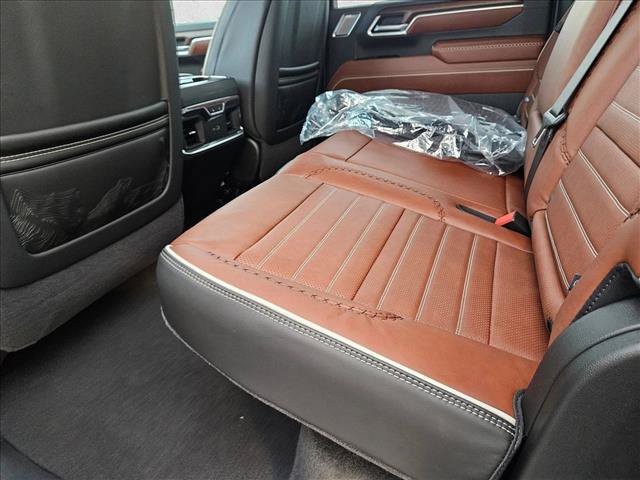 New 2026 GMC Sierra 3500 Denali Ultimate AWD/4WD image 15