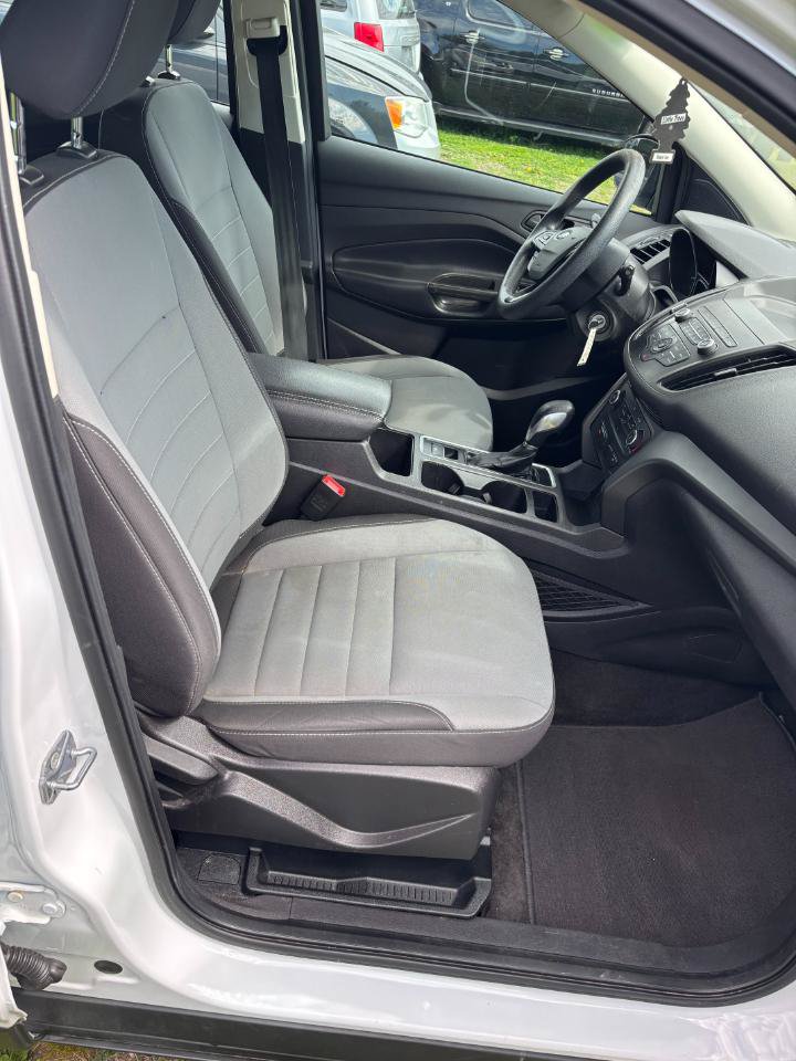 Used 2019 Ford Escape S FWD image 26
