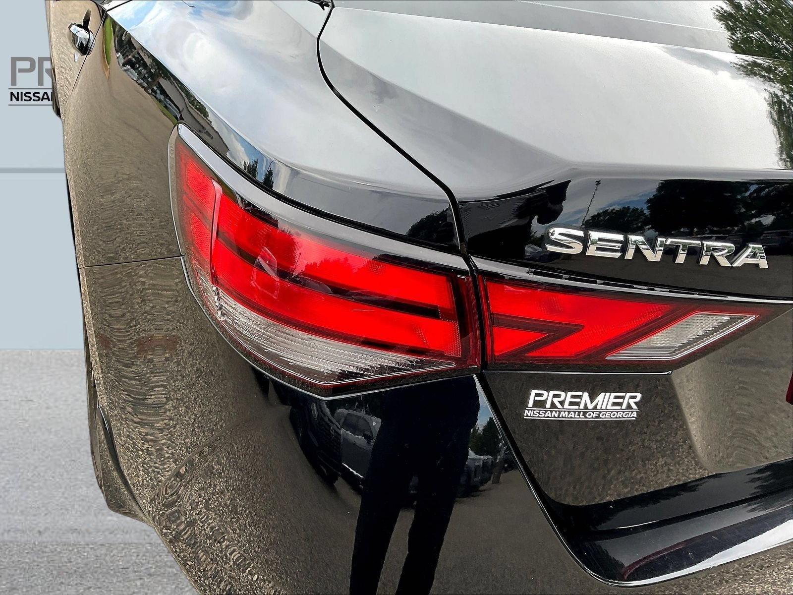 Certified 2020 Nissan Sentra SV FWD image 22