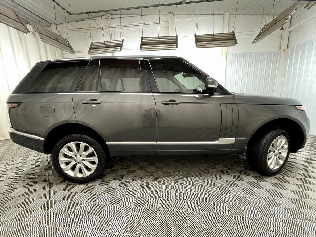 Used 2016 Land Rover Range Rover HSE image 24