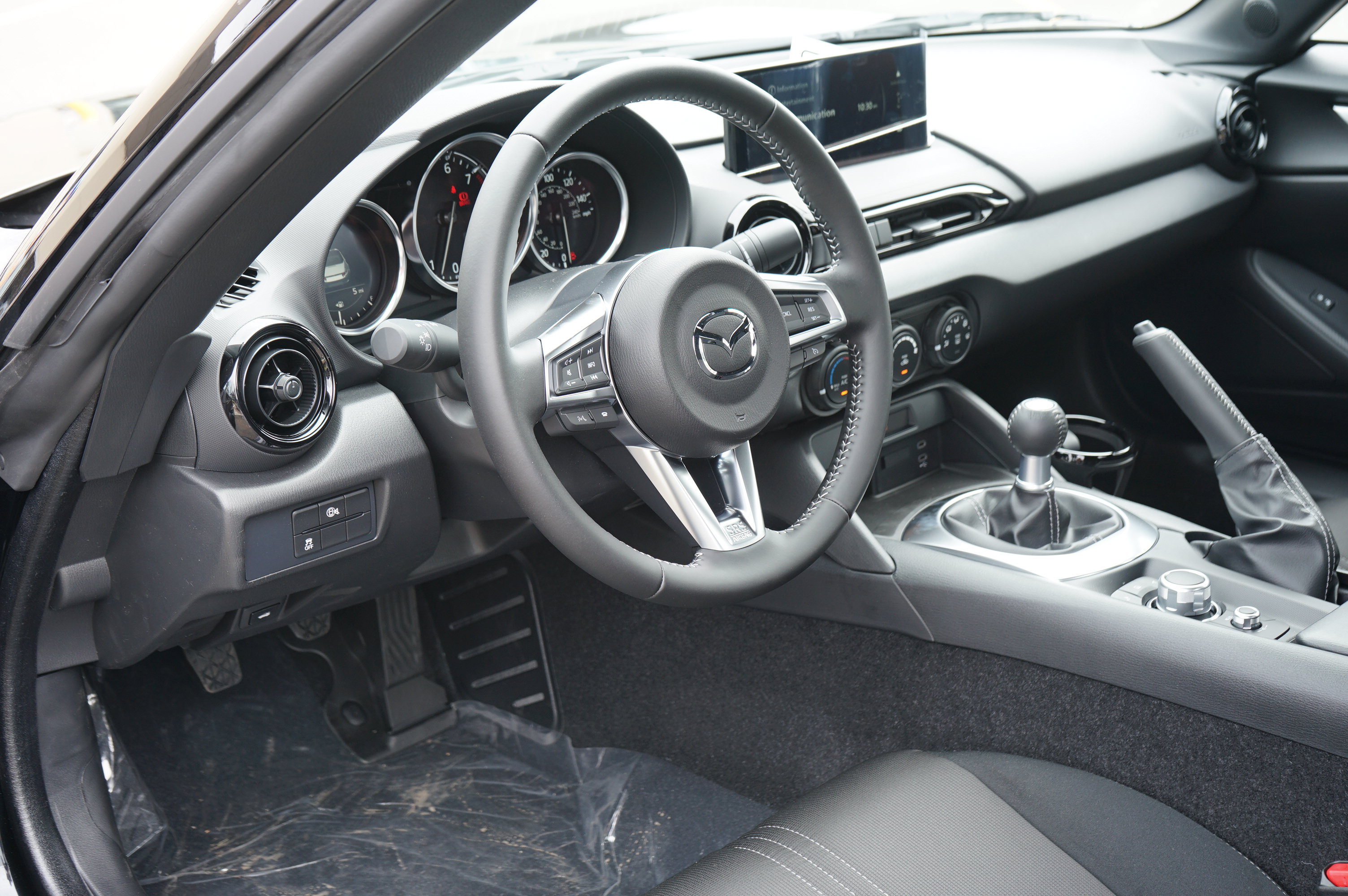 New 2026 MAZDA MX-5 Miata Sport w/ Weather Package RWD image 15