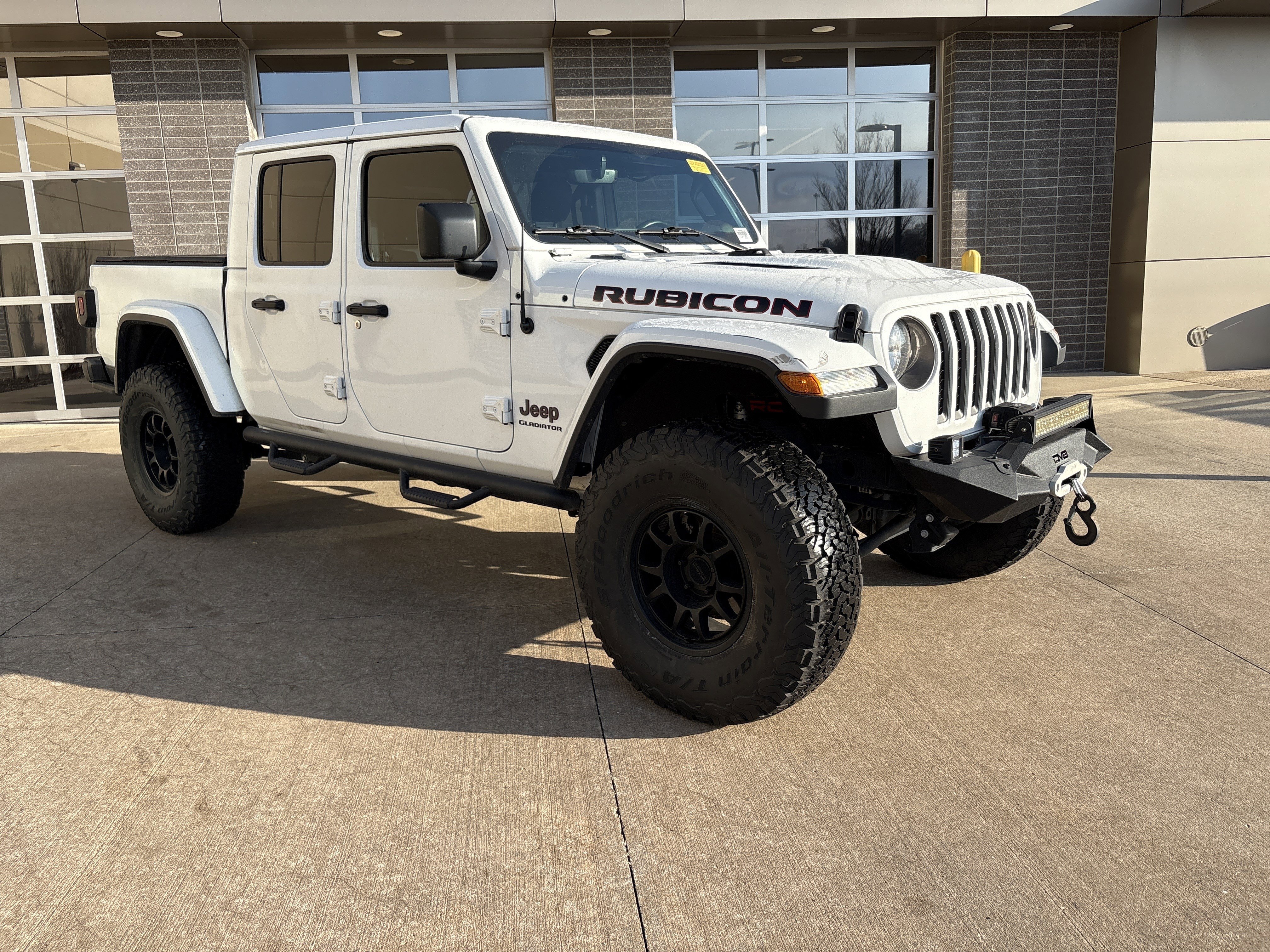 Used 2020 Jeep Gladiator Rubicon image 2