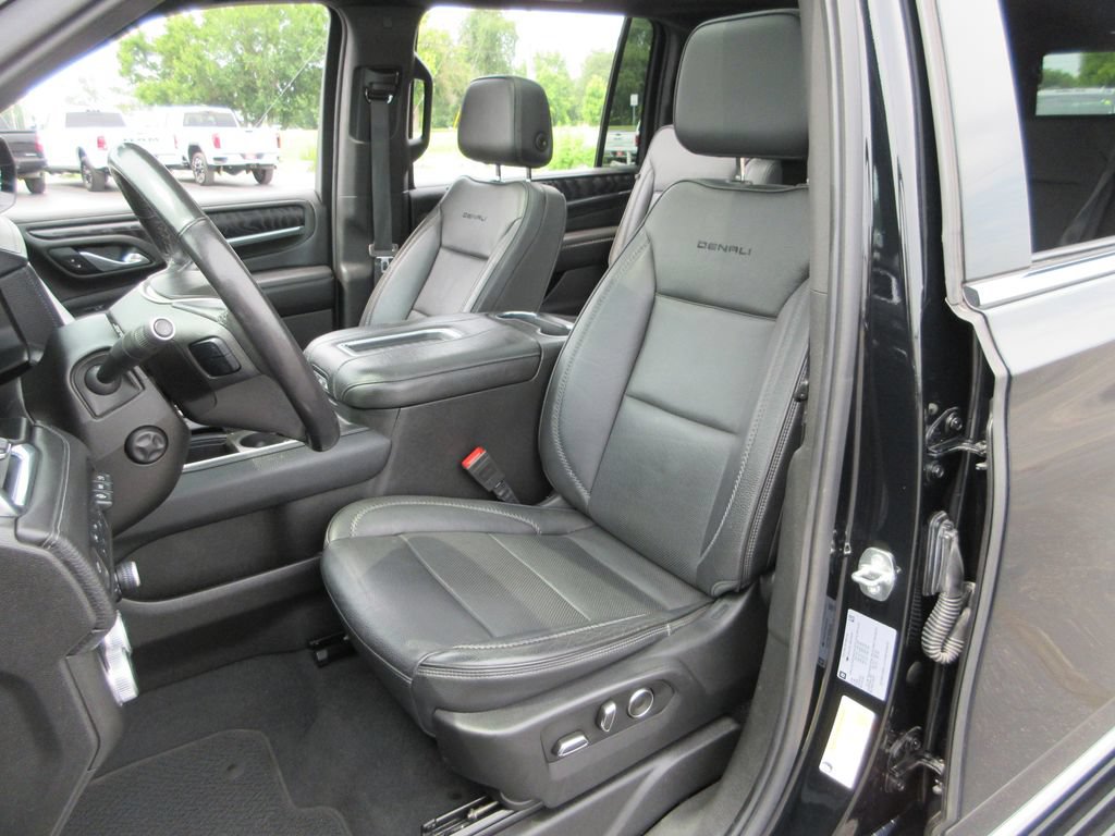 Certified 2021 GMC Yukon XL Denali w/ Denali Premium Package AWD/4WD image 24