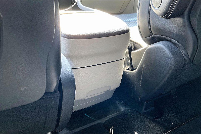 Used 2023 Chrysler Pacifica Limited image 23