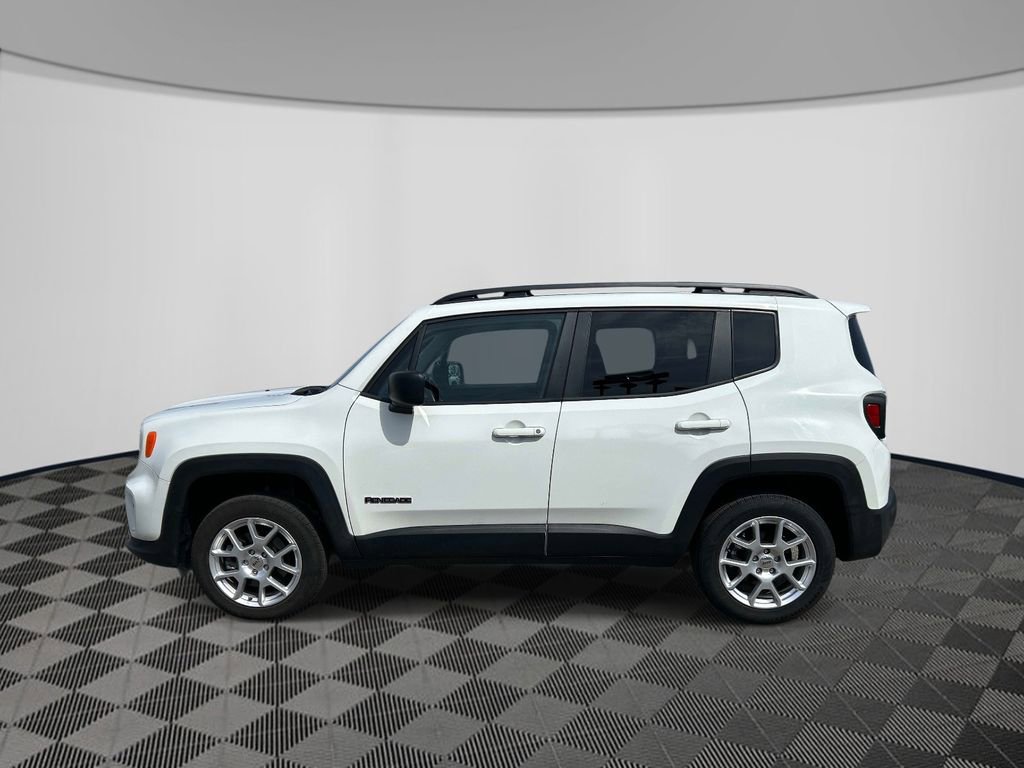 Certified 2023 Jeep Renegade Latitude w/ Premium Group image 8