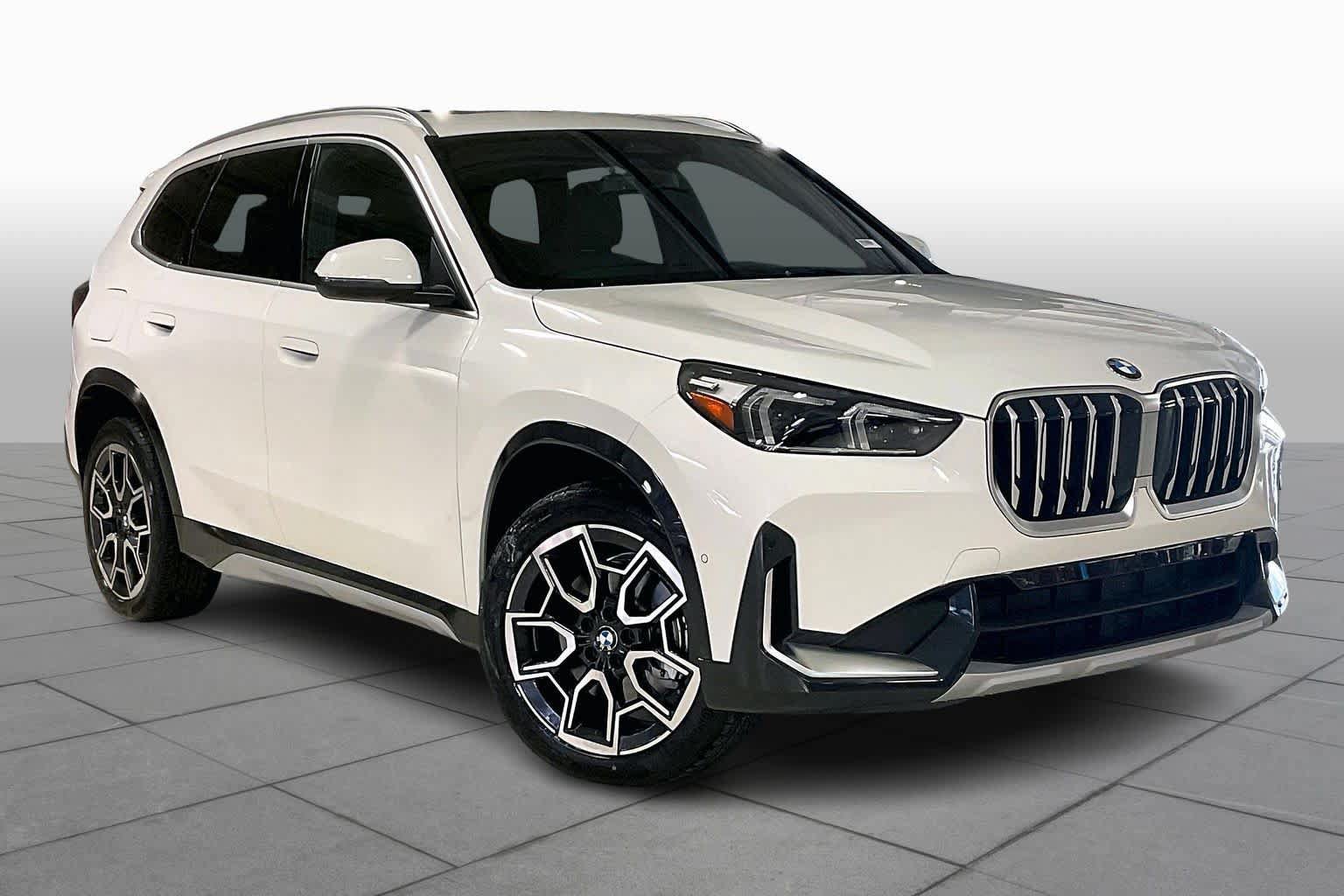 Used 2026 BMW X1 xDrive28i w/ Convenience Package AWD/4WD image 2