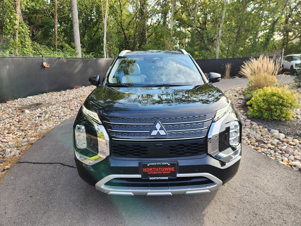 Used 2024 Mitsubishi Outlander SEL AWD/4WD image 8