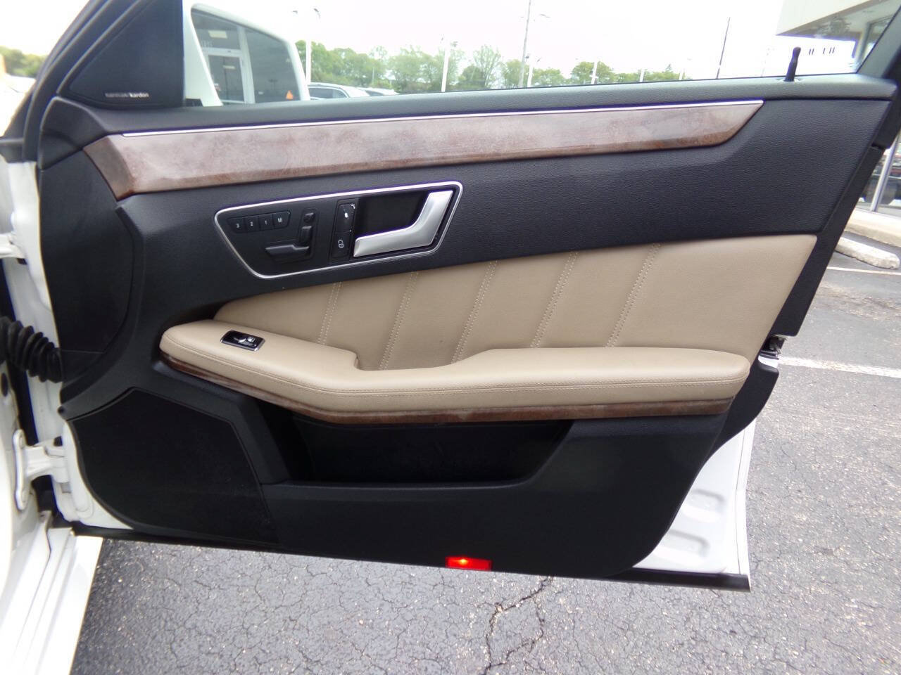 Used 2013 Mercedes-Benz E 350 BlueTEC Sedan image 25