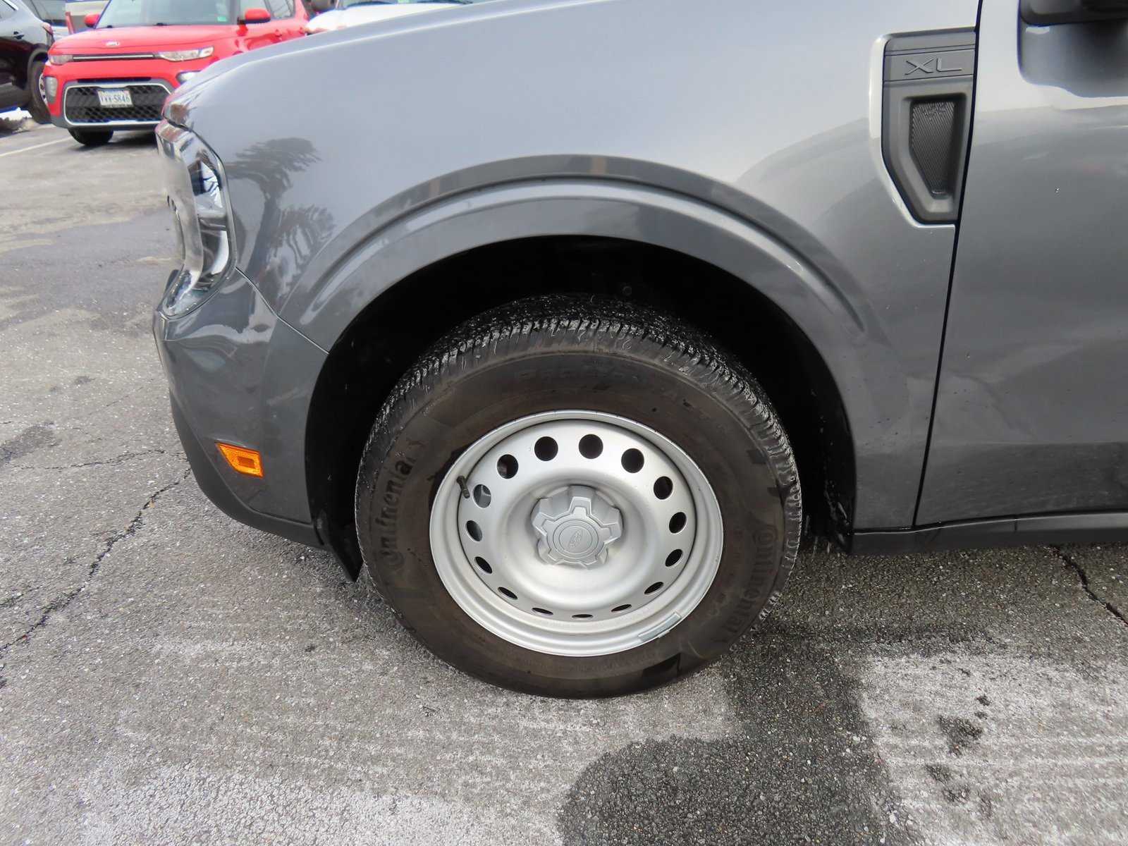 Used 2025 Ford Maverick XL image 13