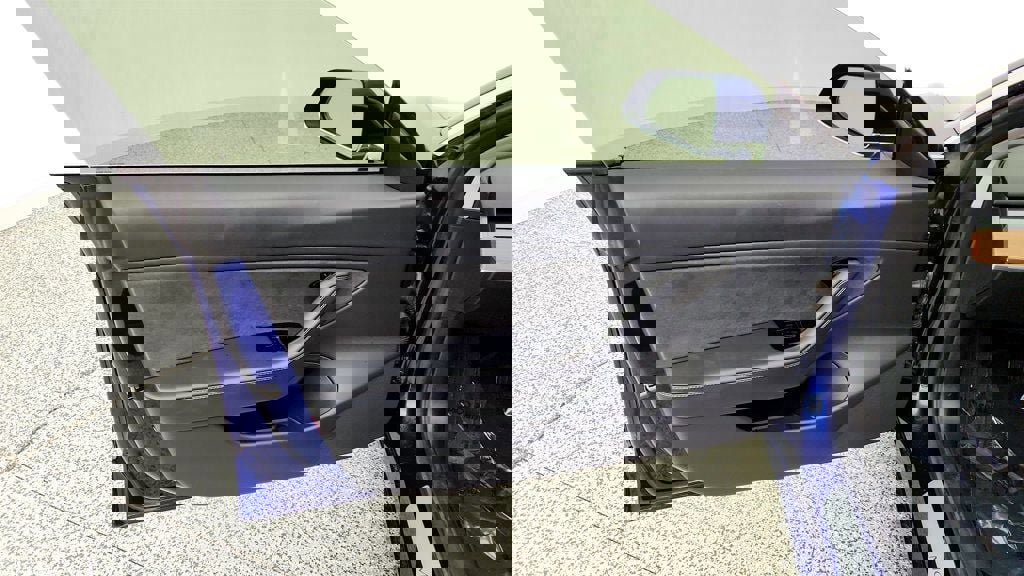 Used 2018 Tesla Model 3 Long Range image 11