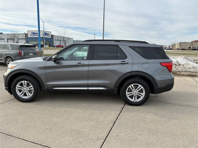 Certified 2022 Ford Explorer XLT image 8
