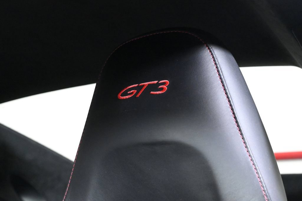 Certified 2018 Porsche 911 GT3 RWD image 19