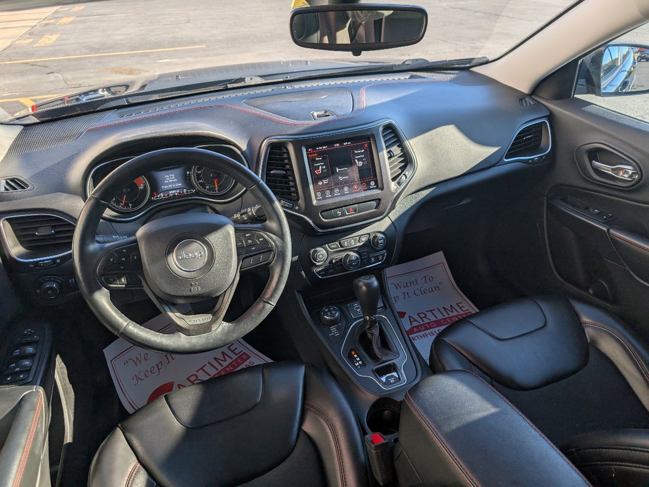 Used 2019 Jeep Cherokee Trailhawk w/ Cold Weather Group image 14