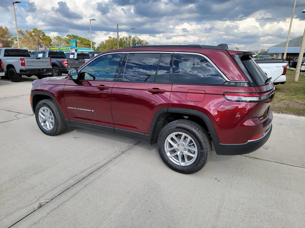 New 2026 Jeep Grand Cherokee Laredo X AWD/4WD image 4