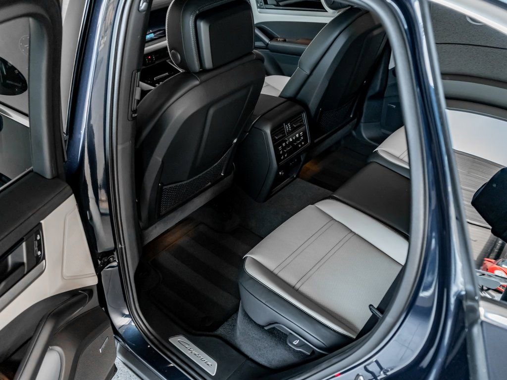New 2026 Porsche Cayenne E-Hybrid AWD/4WD image 24