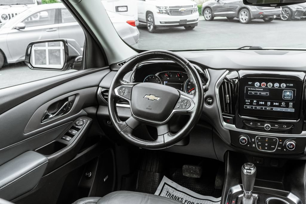 Used 2018 Chevrolet Traverse LT AWD/4WD image 12