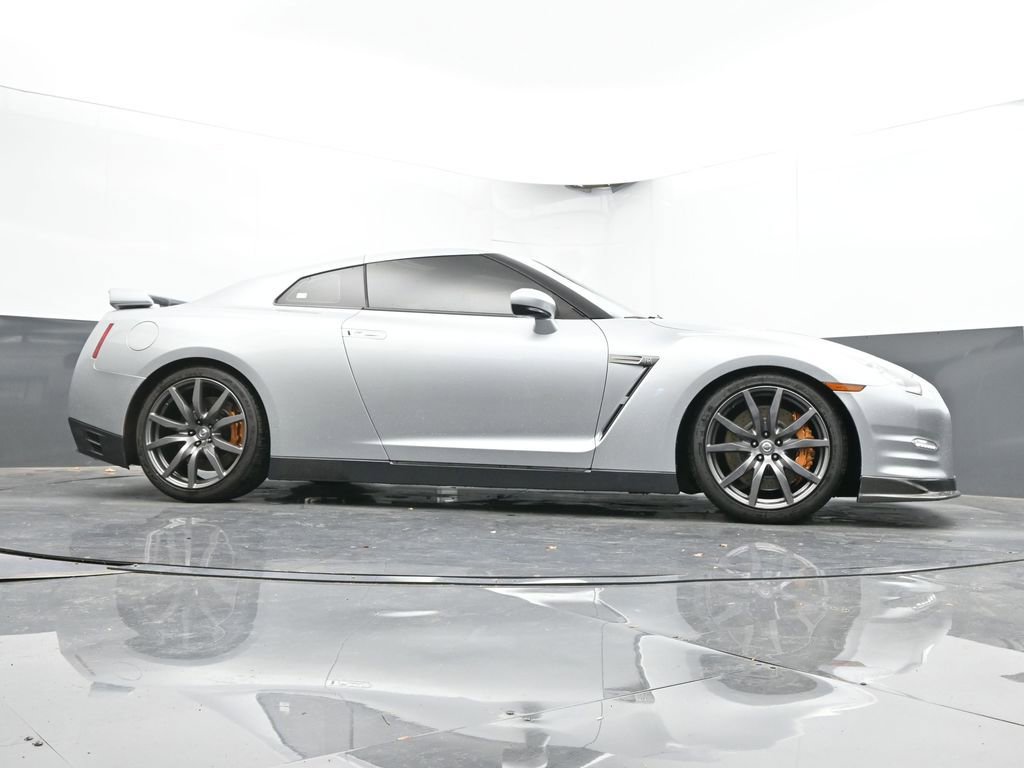 Used 2012 Nissan GT-R Premium AWD/4WD image 45
