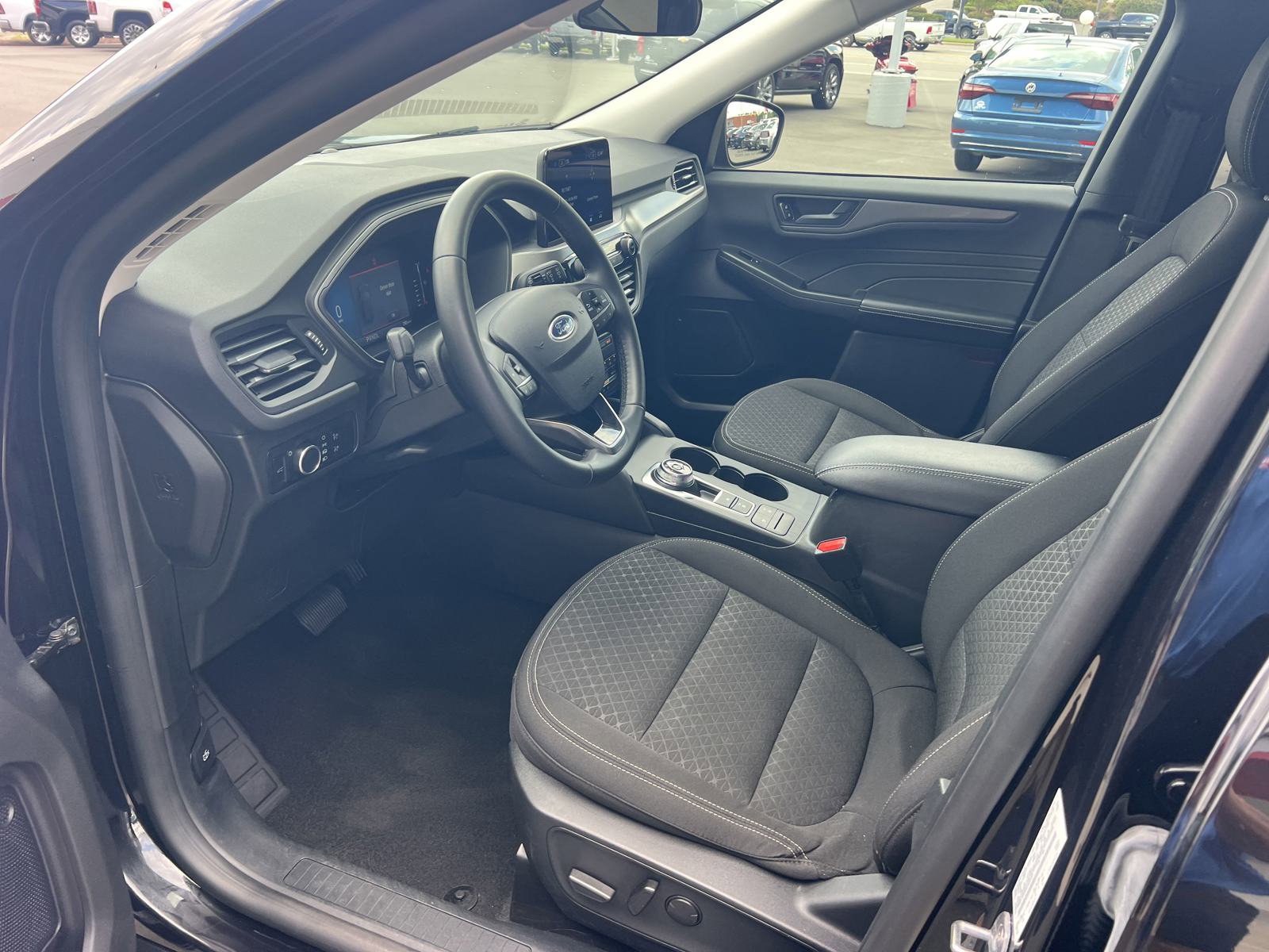 Used 2024 Ford Escape Active image 18