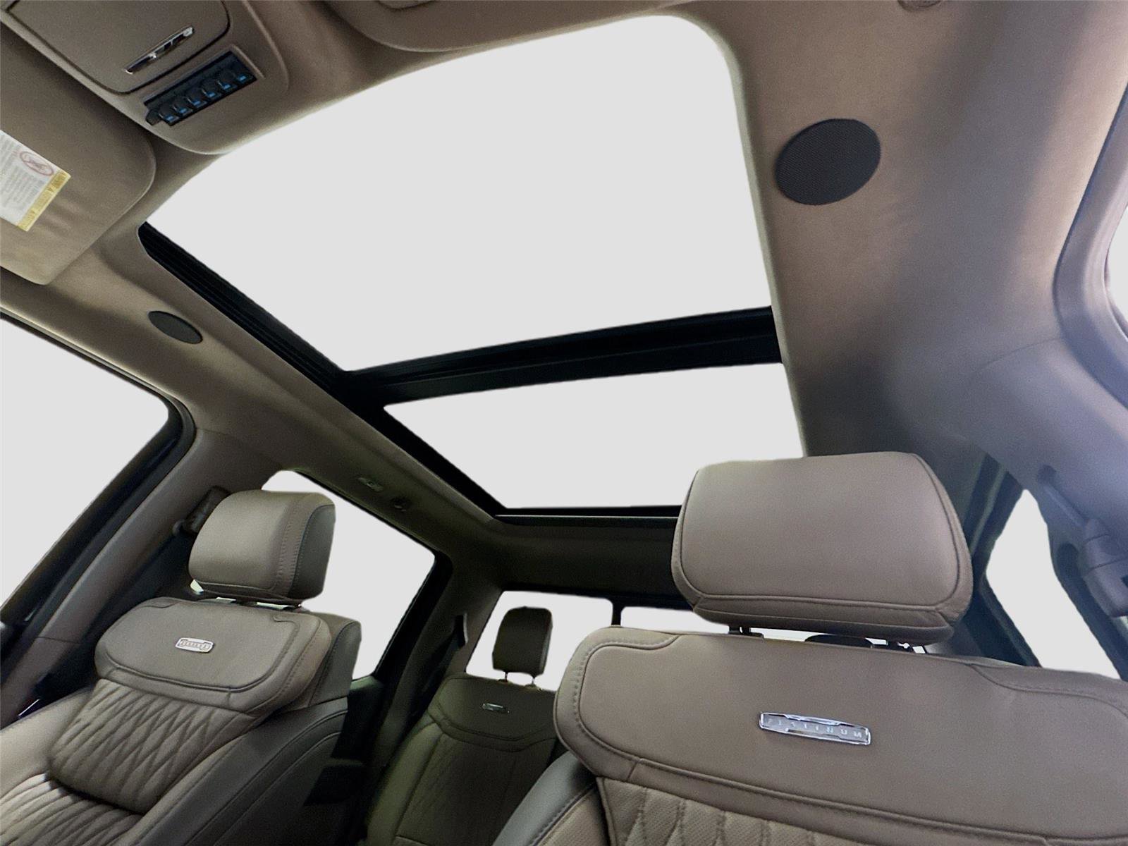 New 2025 Ford F350 Platinum w/ Platinum Plus Package image 22