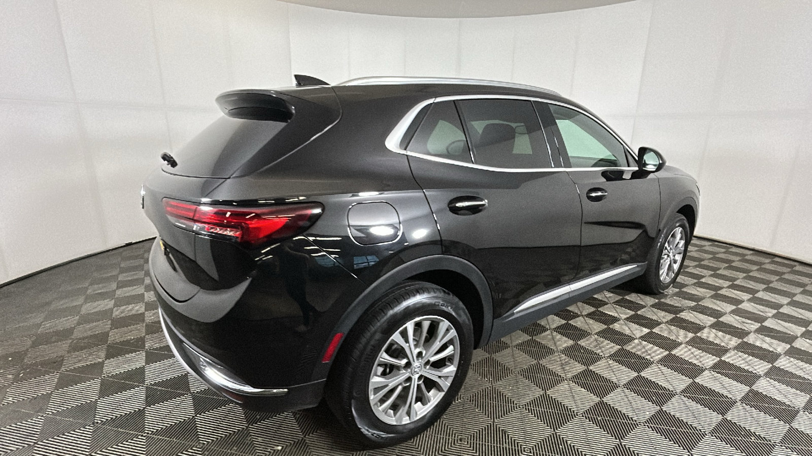 Used 2023 Buick Envision Preferred AWD/4WD image 3