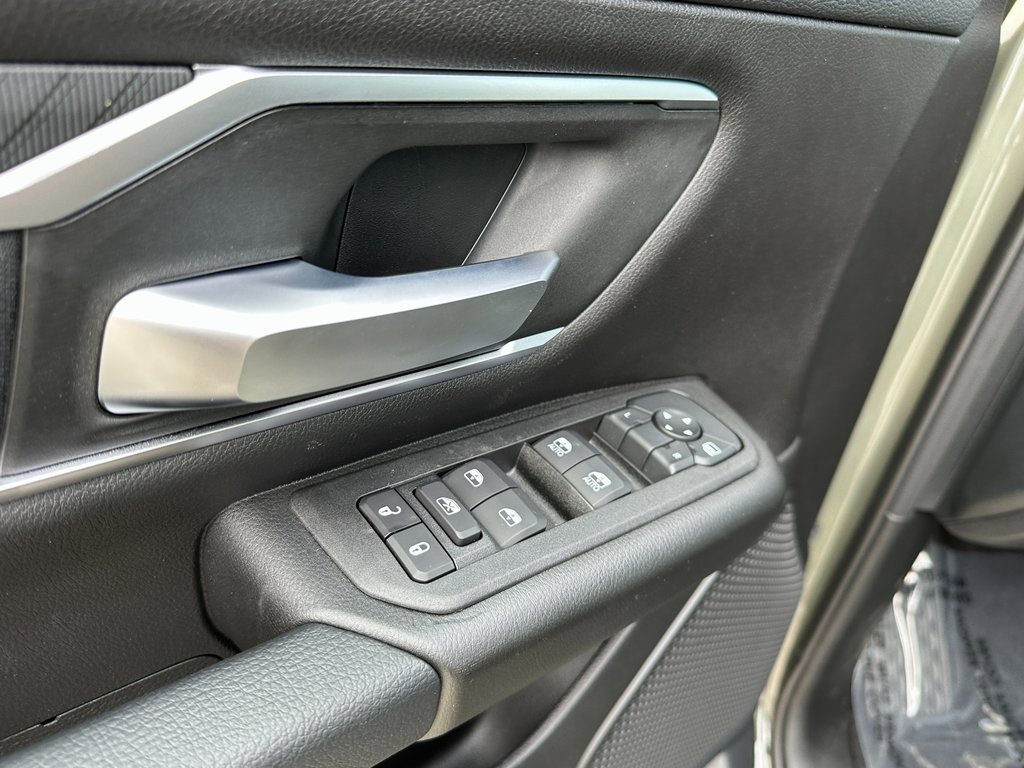 New 2026 RAM 1500 4x4 Crew Cab image 22