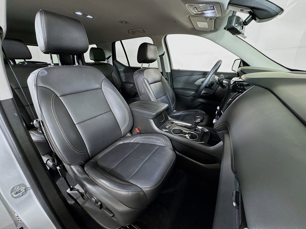 Used 2021 Chevrolet Traverse RS AWD/4WD image 30