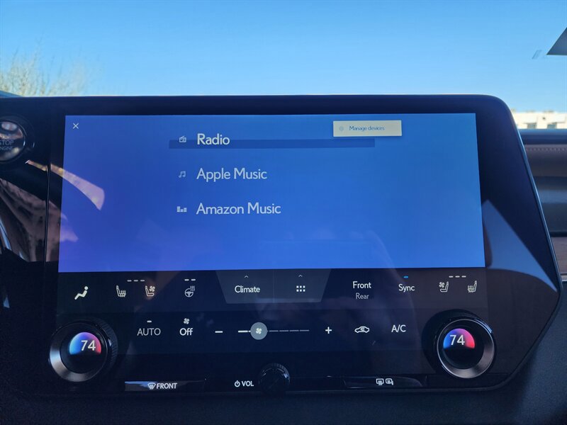 Used 2023 Lexus RX 350 Premium w/ Accessory Package AWD/4WD image 40