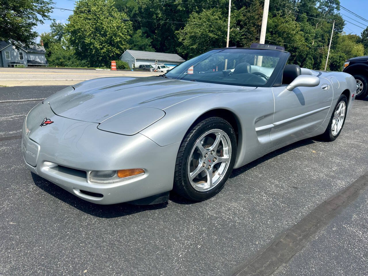 Used 2001 Chevrolet Corvette Convertible w/ Preferred Equipment Group2 RWD image 1