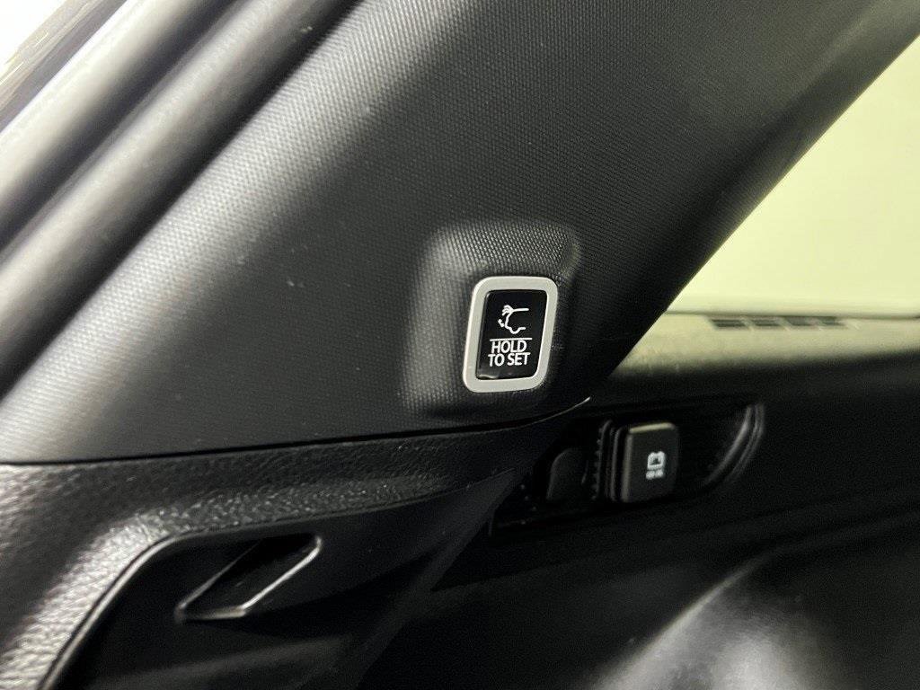 Used 2024 Jeep Grand Cherokee Altitude image 10