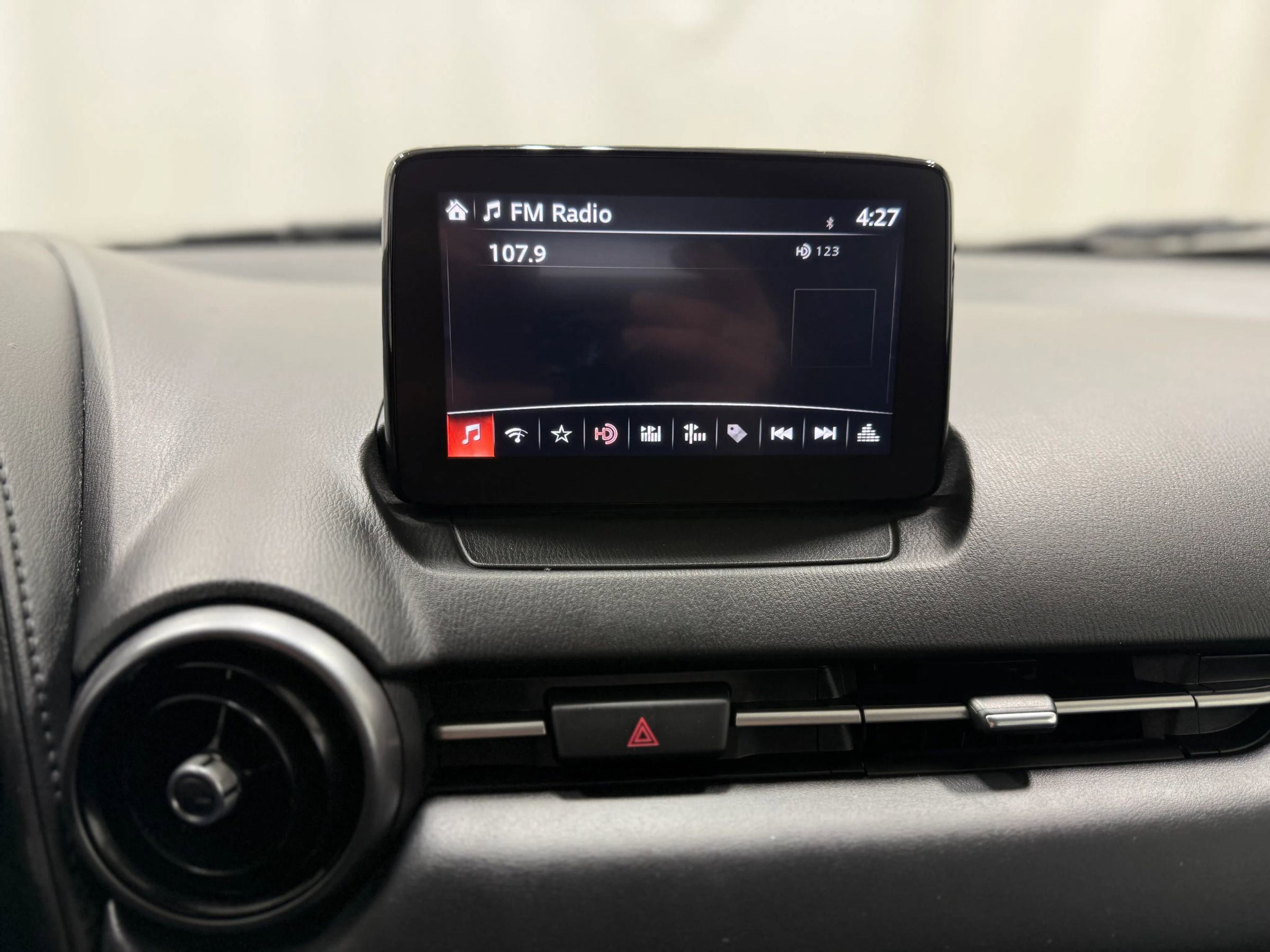 Used 2021 MAZDA CX-3 Sport image 16