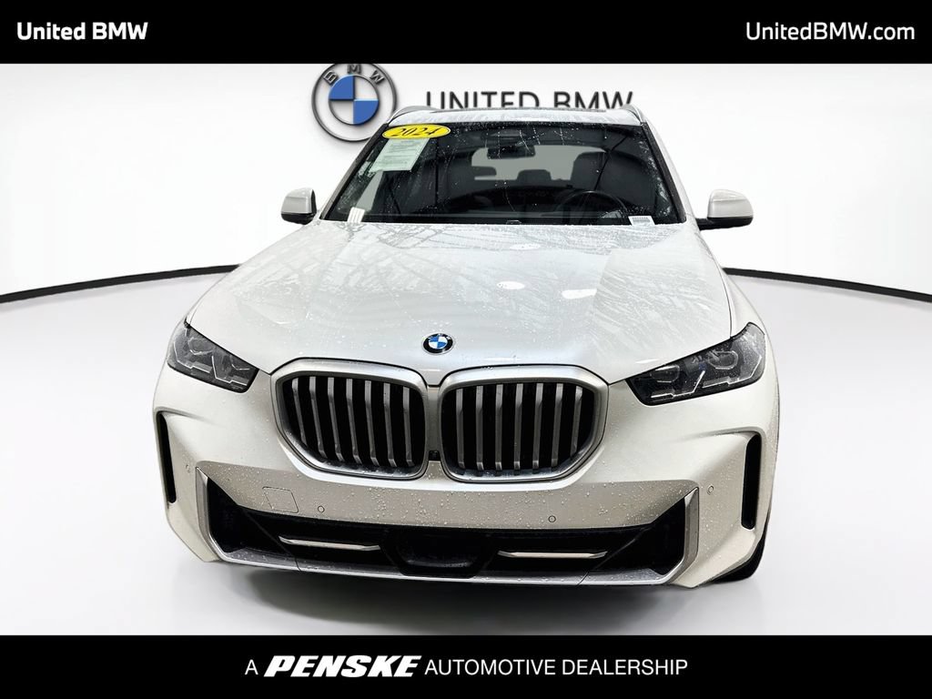 Used 2024 BMW X5 xDrive40i w/ Premium Package AWD/4WD image 2