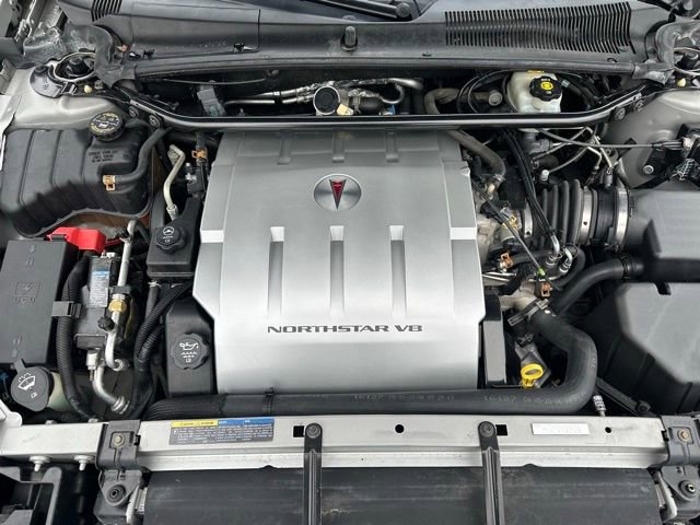 Used 2005 Pontiac Bonneville GXP image 32