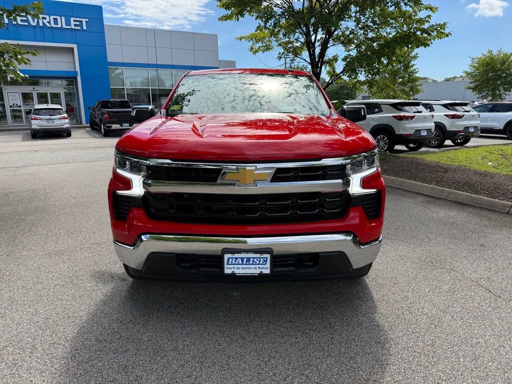 Used 2022 Chevrolet Silverado 1500 LT AWD/4WD image 8