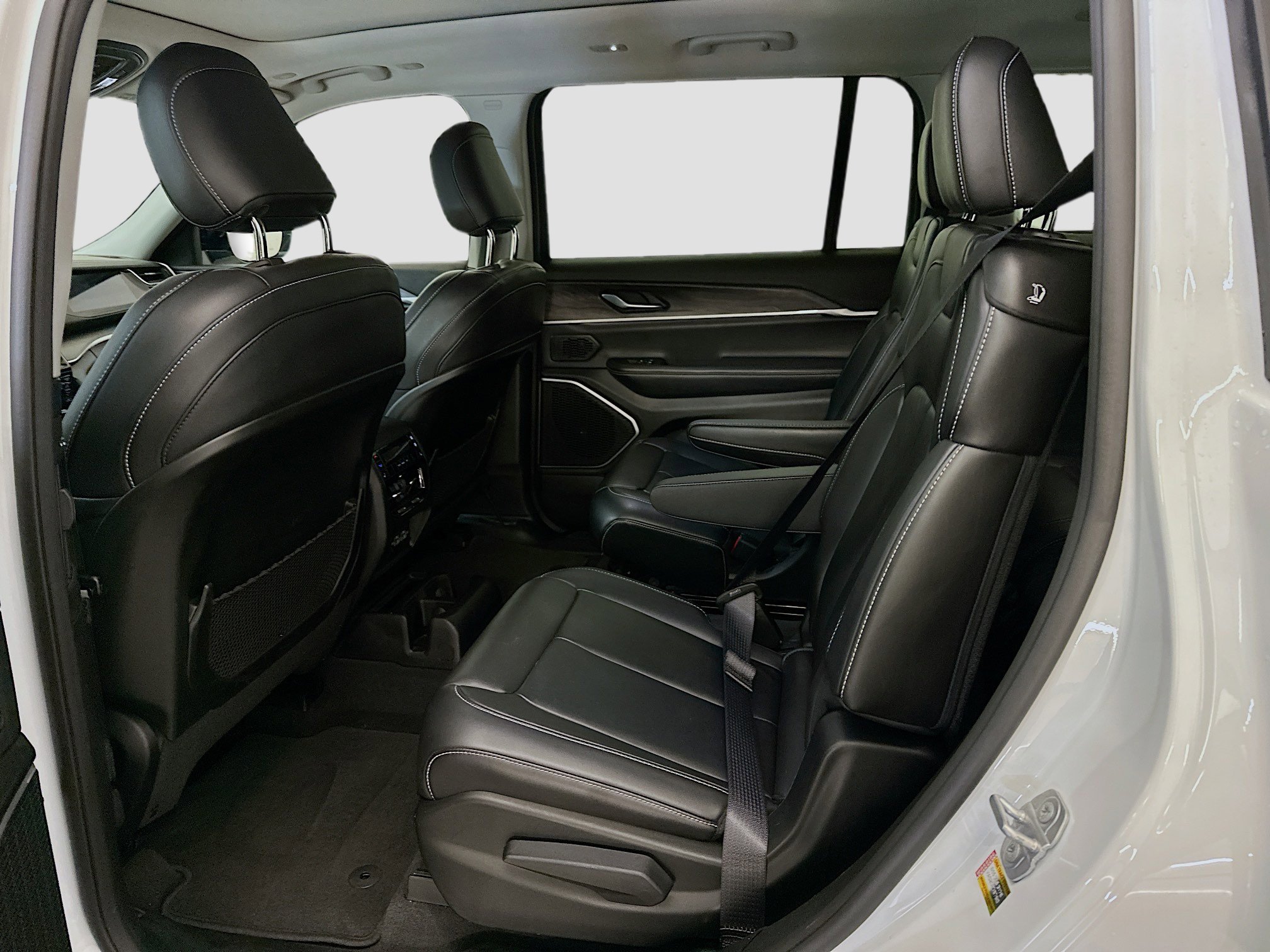 Used 2022 Jeep Grand Cherokee L Limited image 30