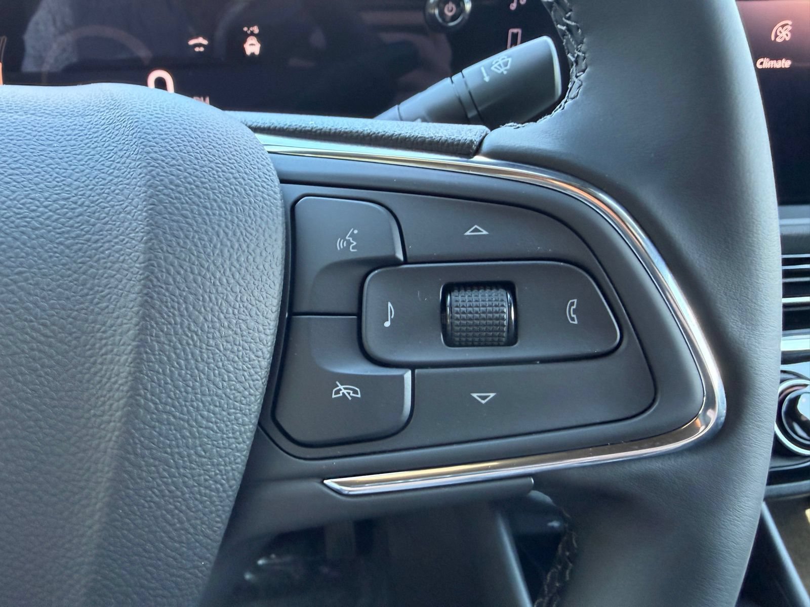 New 2026 Buick Envista Sport Touring FWD image 15