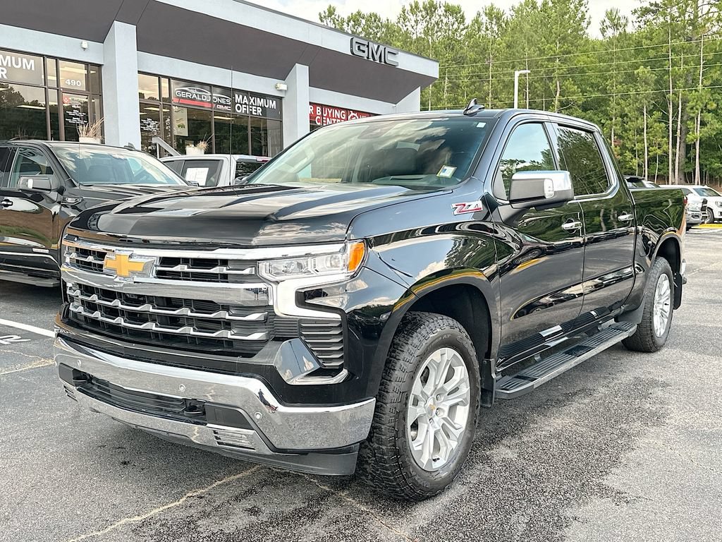 Used 2025 Chevrolet Silverado 1500 LTZ w/ LTZ Premium Package