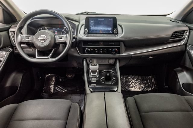 Used 2024 Nissan Rogue S FWD image 26