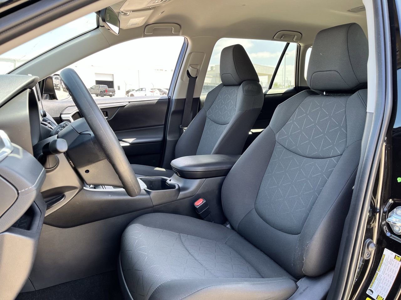 Used 2024 Toyota RAV4 XLE image 22