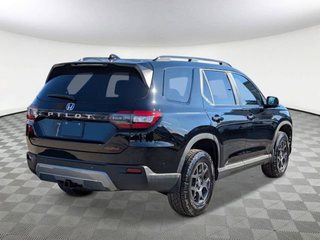 New 2026 Honda Pilot TrailSport image 6