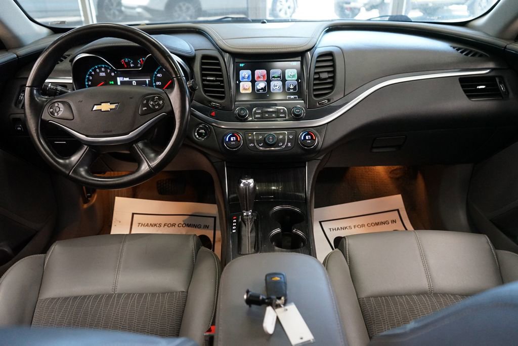 Used 2018 Chevrolet Impala LT FWD image 37