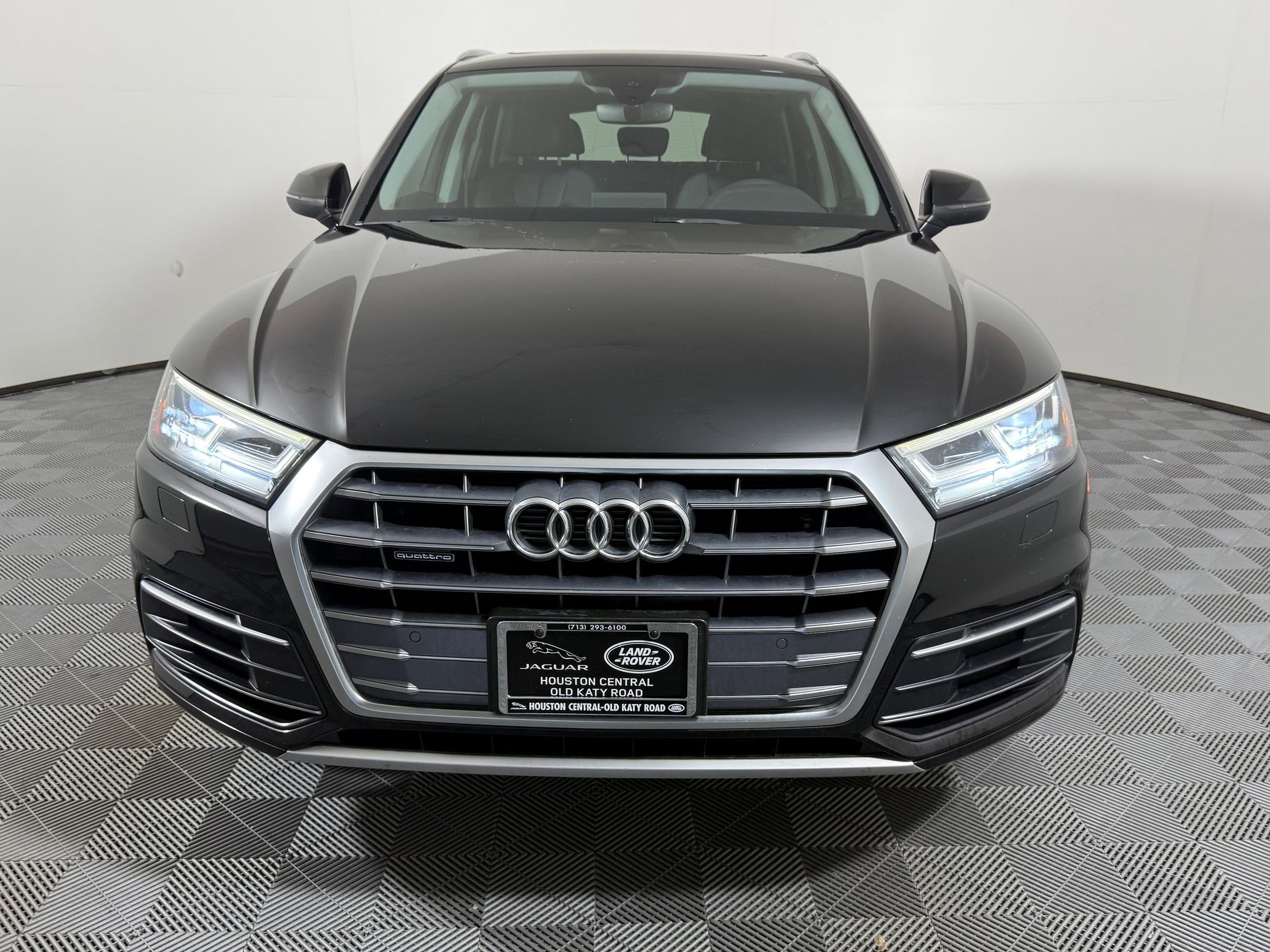 Used 2019 Audi Q5 2.0T Premium Plus w/ Premium Plus Package AWD/4WD image 7