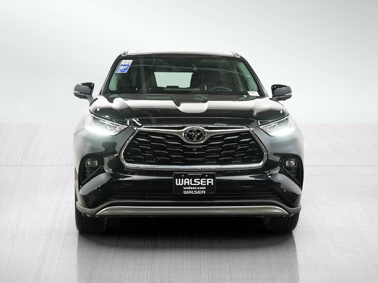 Used 2026 Toyota Highlander Platinum AWD/4WD image 8