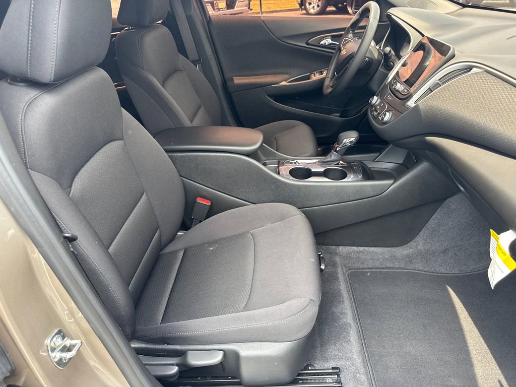 Used 2022 Chevrolet Malibu RS FWD image 14