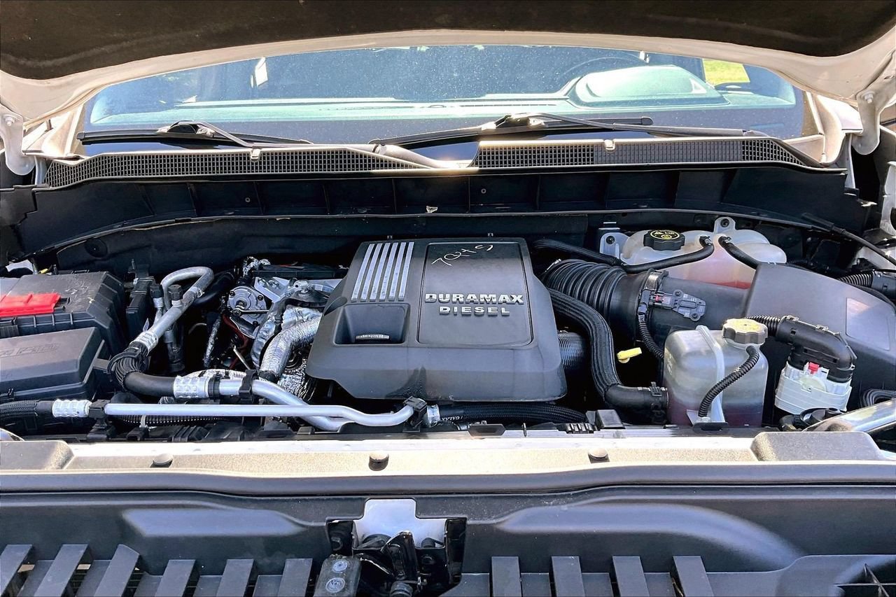 Used 2023 Chevrolet Silverado 1500 RST w/ Convenience Package II AWD/4WD image 37