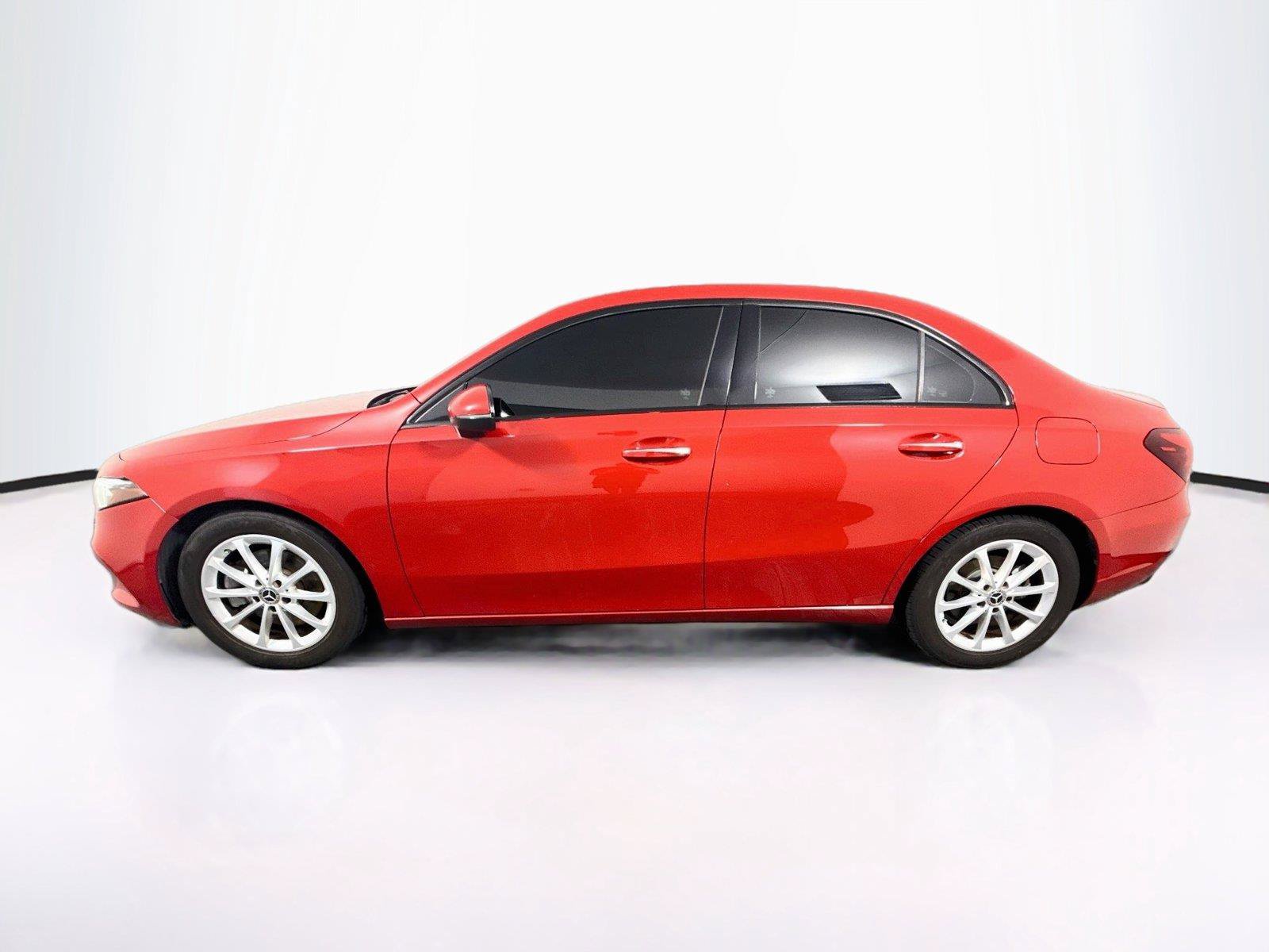 Used 2020 Mercedes-Benz A 220 image 2