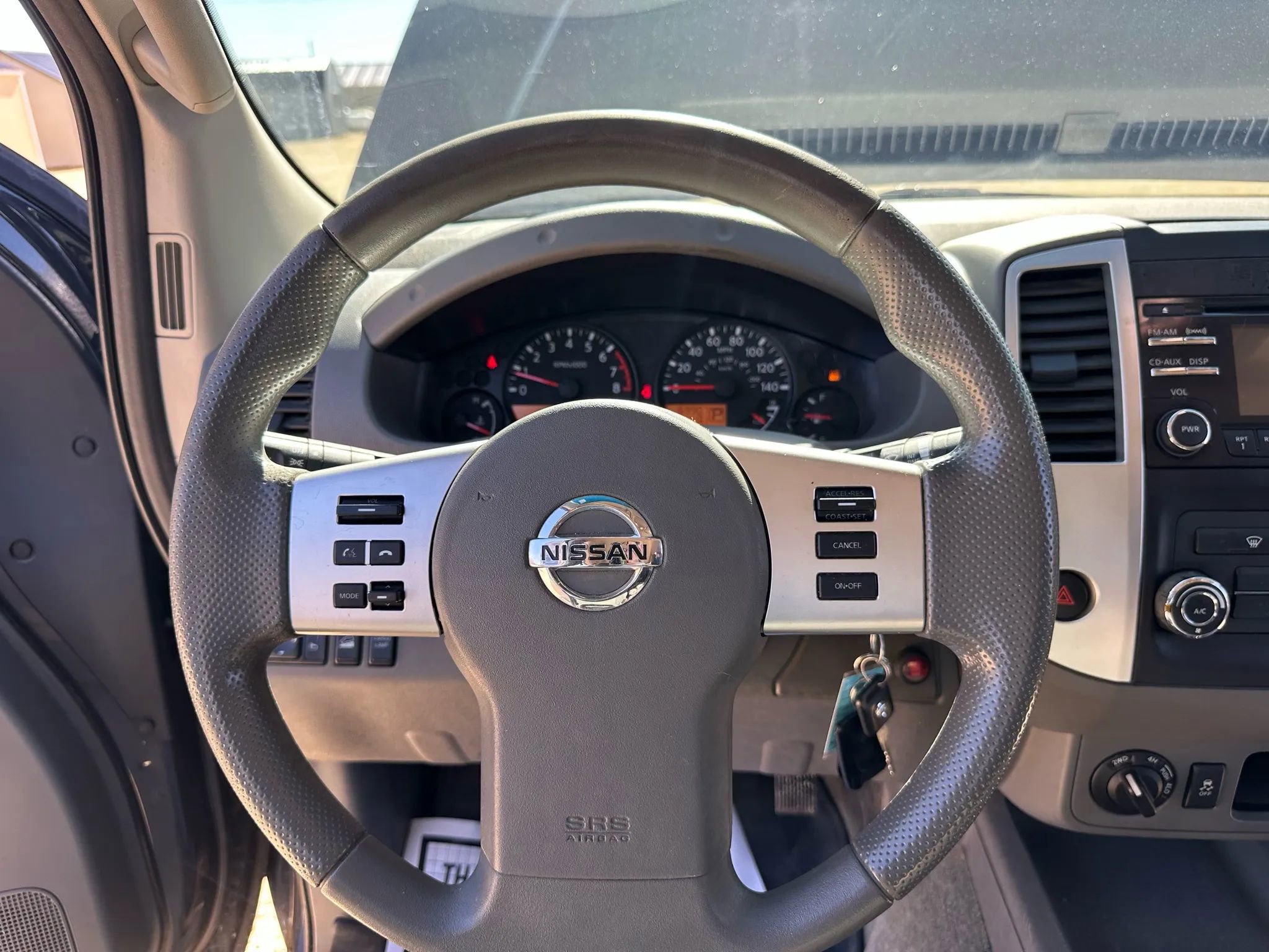 Used 2013 Nissan Frontier SV image 16