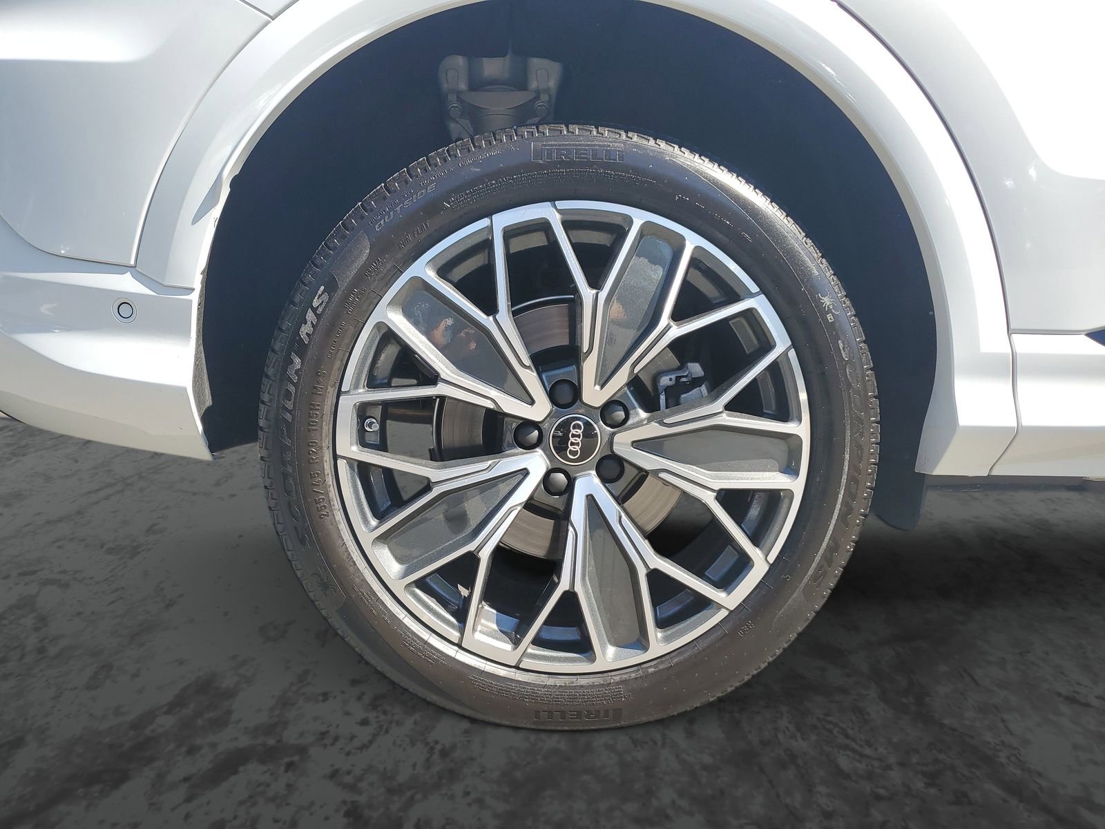 Used 2025 Audi Q5 Premium Plus w/ Premium Plus image 5